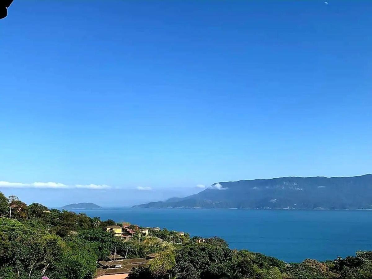 Bangalô duplex, vista para o mar, Yacamim, Praia do Curral, Ilhabela Exterior foto