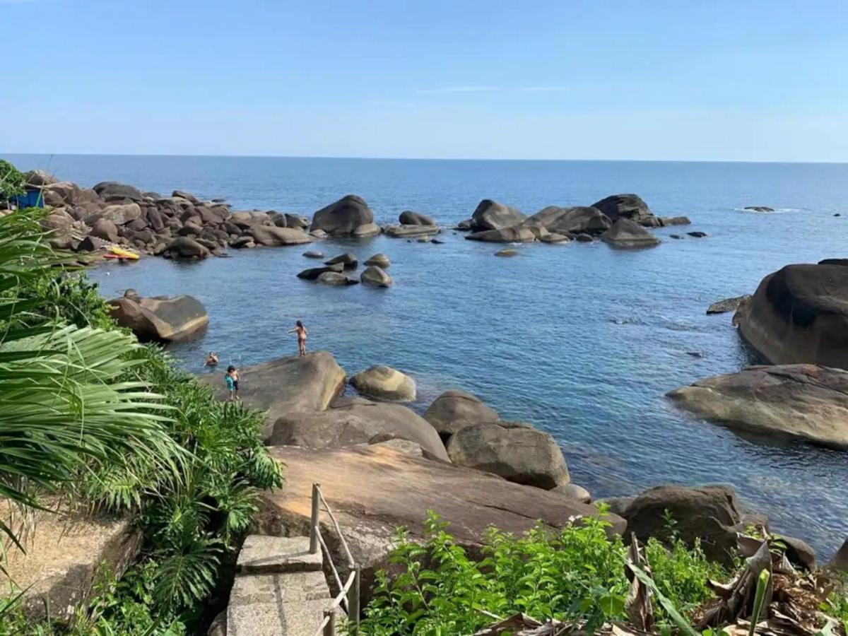 Bangalô duplex, vista para o mar, Yacamim, Praia do Curral, Ilhabela Exterior foto